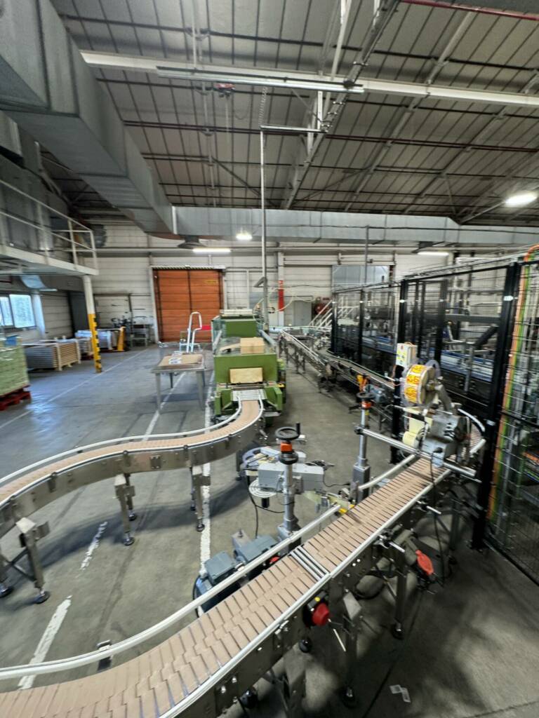 Convoyeur Mécanique Pour Fardeaux, Réalisation ACCS Packaging Pour Raynal Et Roquelaure