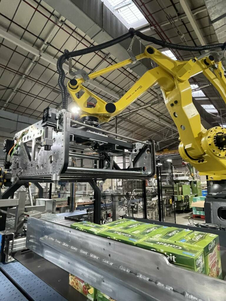 Palettiseur Réalisation En Sortie Convoyeur, Réalisation ACCS Packaging Pour Raynal Et Roquelaure
