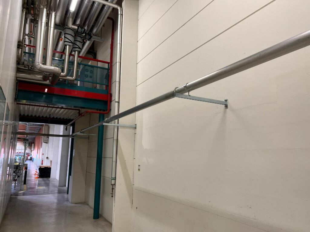 Tube De Circulation De Bouchons, réalisation ACCS Packaging pour La Salvetat, groupe Danone